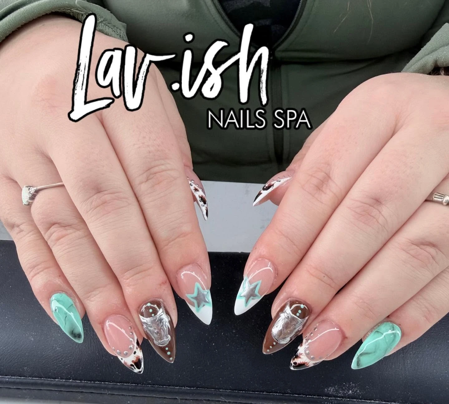 Lav.ish Nails Spa